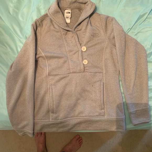 North Face pullover - Picture 2 of 3